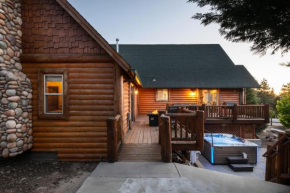 Moonridge by AvantStay Cozy Big Bear Cabin w Hot Tub, Game Room & Large Balcony